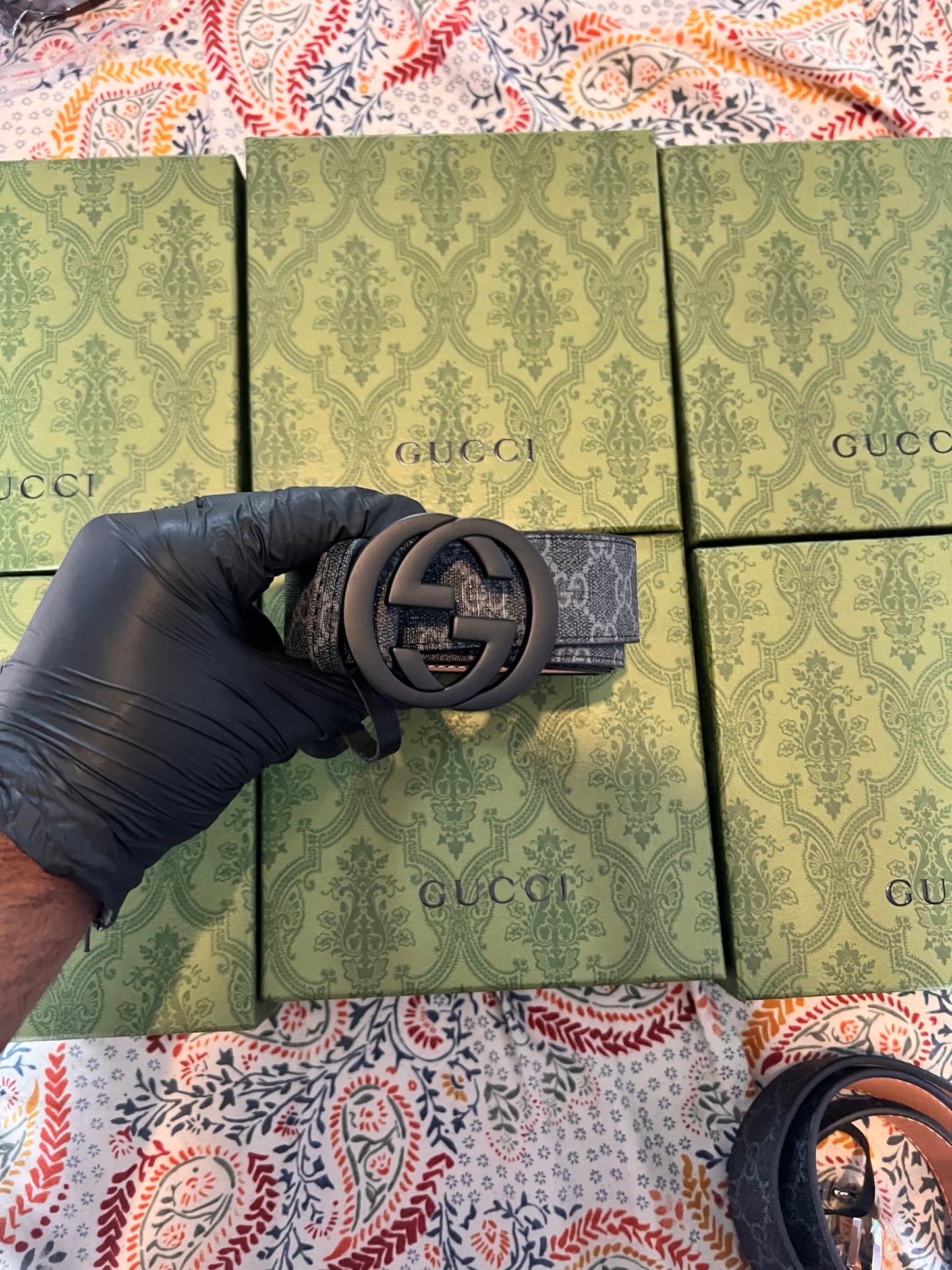 Black G buckle belt with box