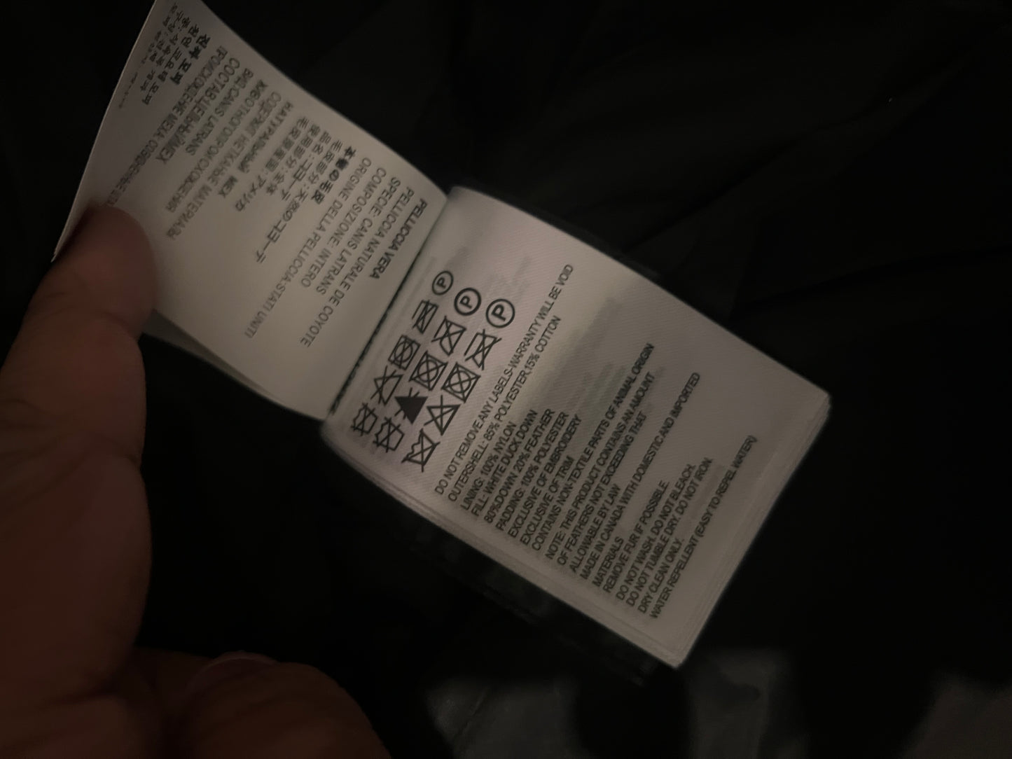 C Goose puffer red badge with fur