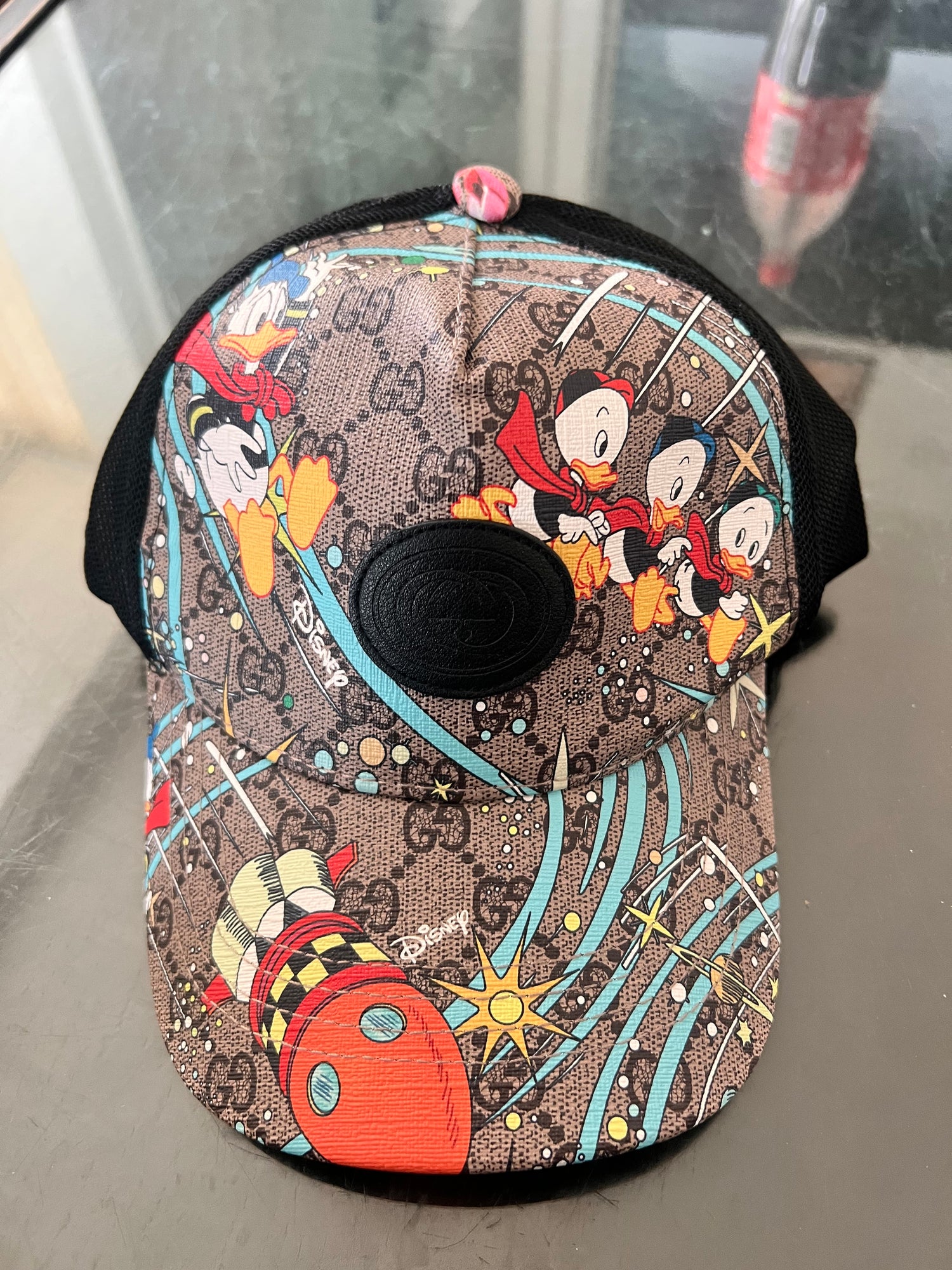 Caps