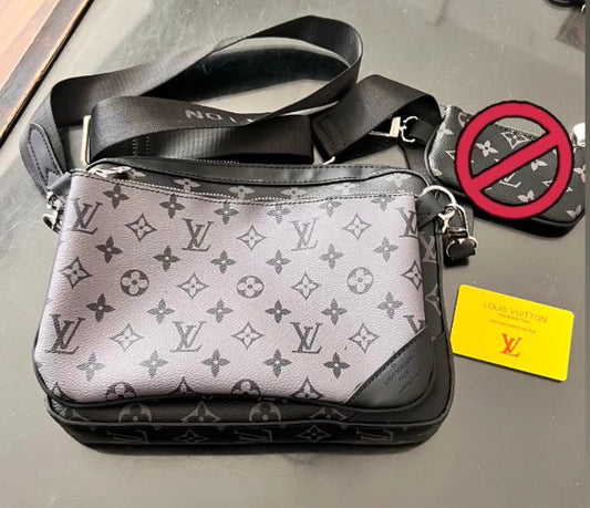 L trio grey and black with out small wallet