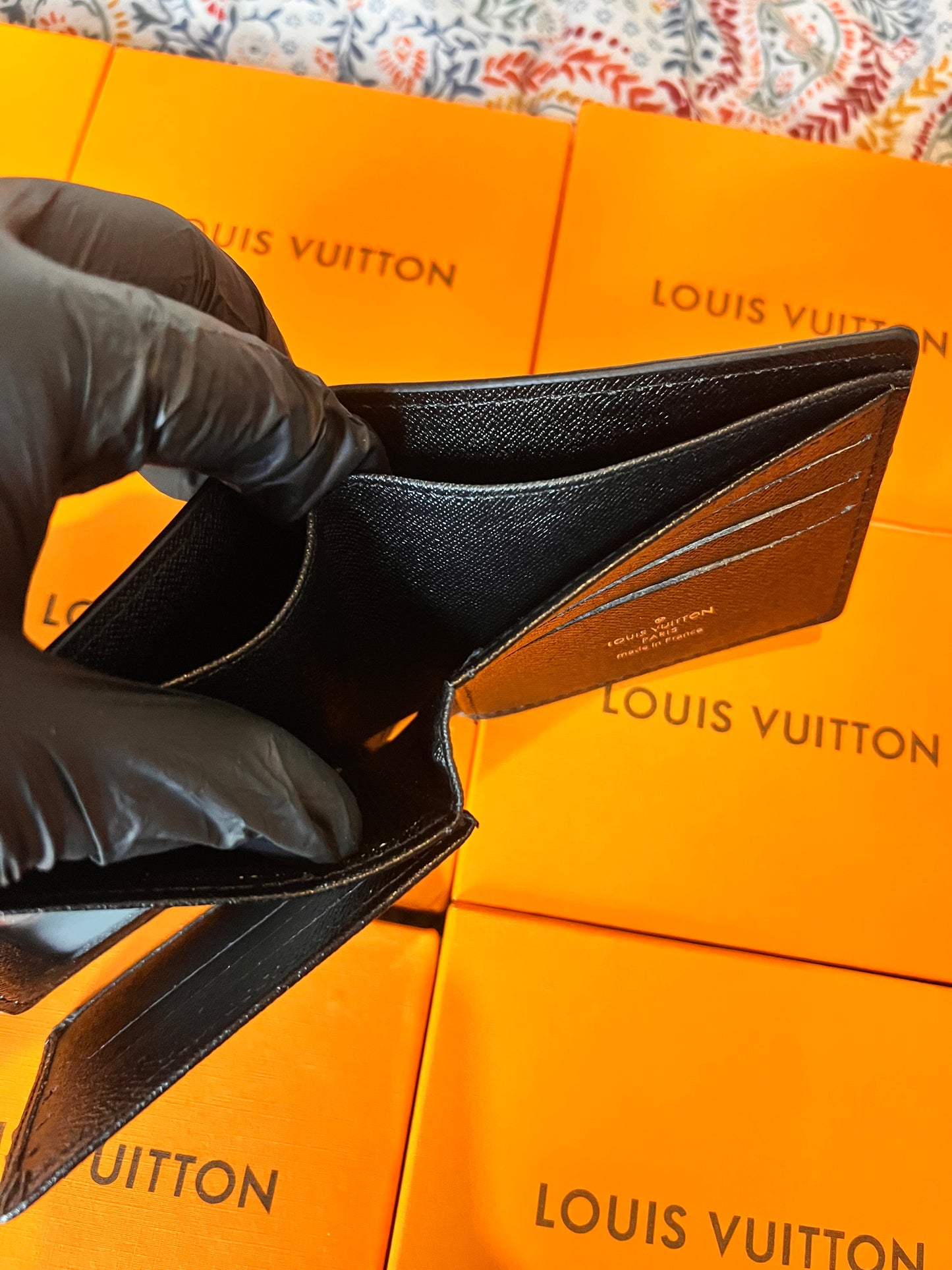 Black pressure Wallet With Box