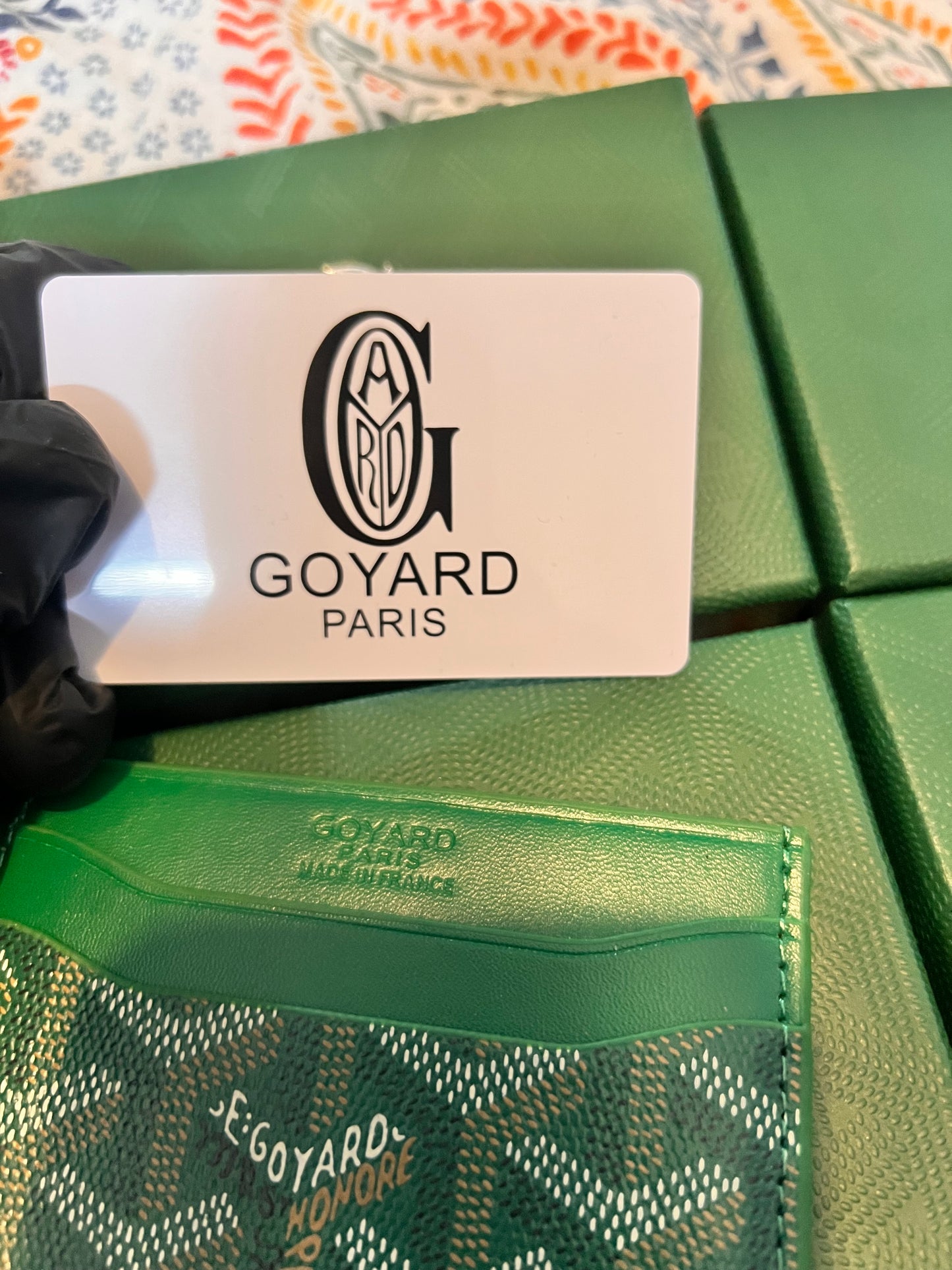 Green G yard cardholder