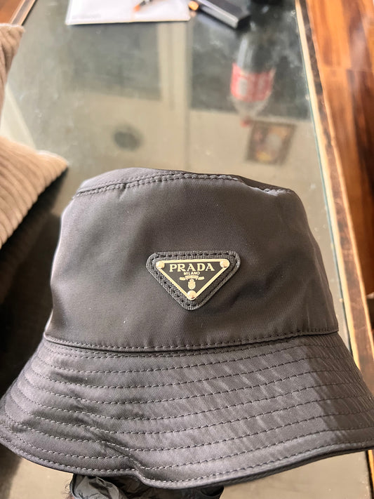 Black P Buket Hat