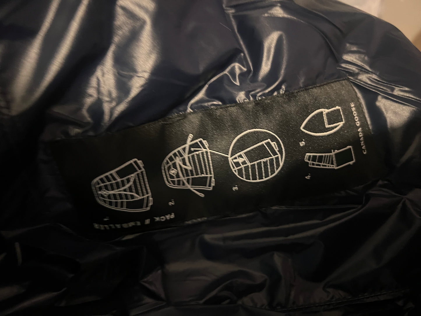 C Goose blue crofton